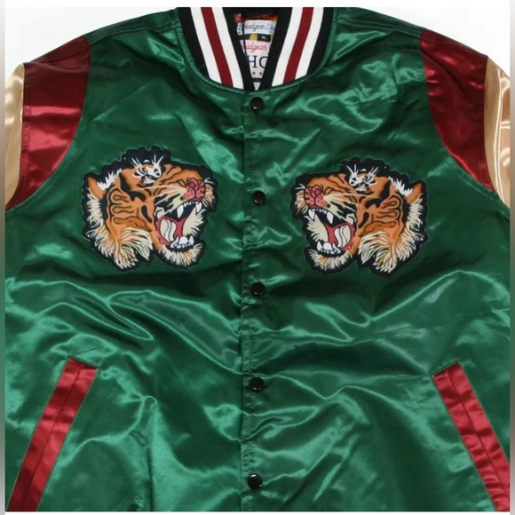 Wu Tang Clan Varsity Memorabilia - Picture 2 of 12